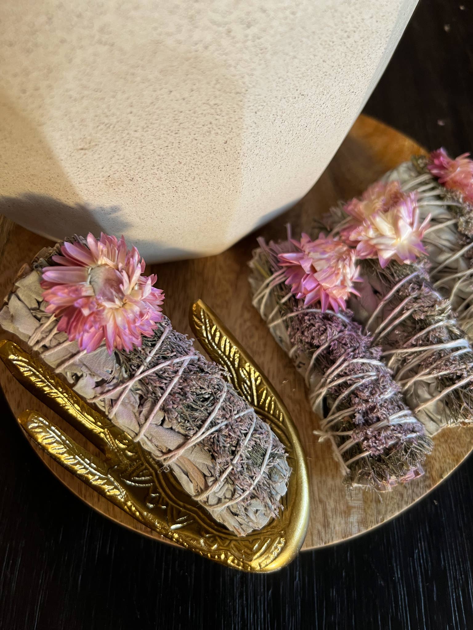 Sacred Sunday - Wholesale Sage Bundle - 'REBIRTH + RENEWAL': Caspia + Paper Flower White Sage Wand1