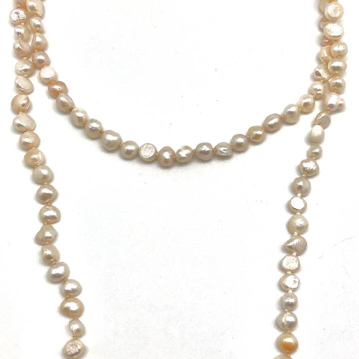 Rant & Rave Classic - Wholesale Beaded/Pearl Necklace - Necklace White Freshwater Pearl Double Knotted 40”