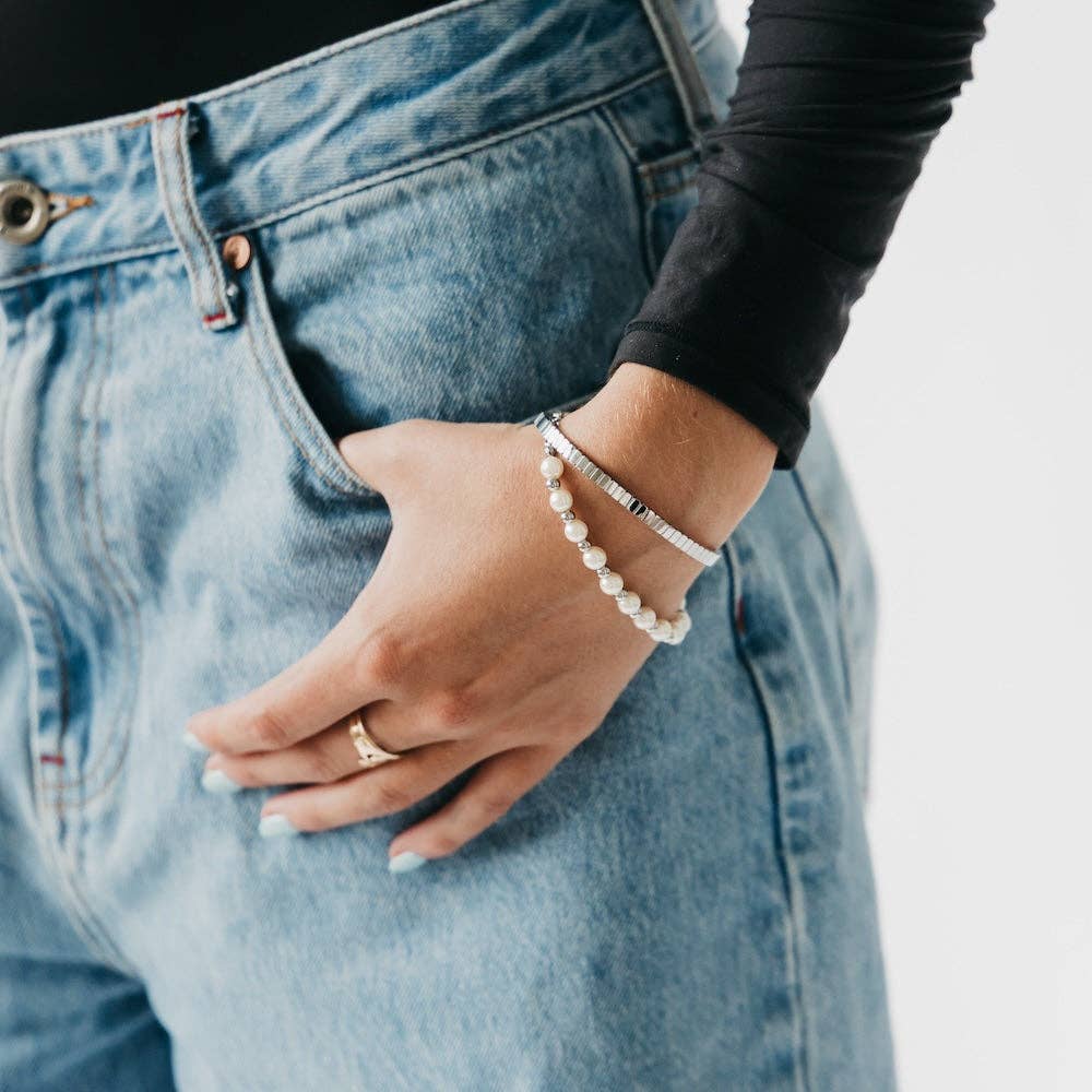 Pretty Simple - Wholesale Bangle Bracelet - Daisy Bangle Bracelet - WATERPROOF1