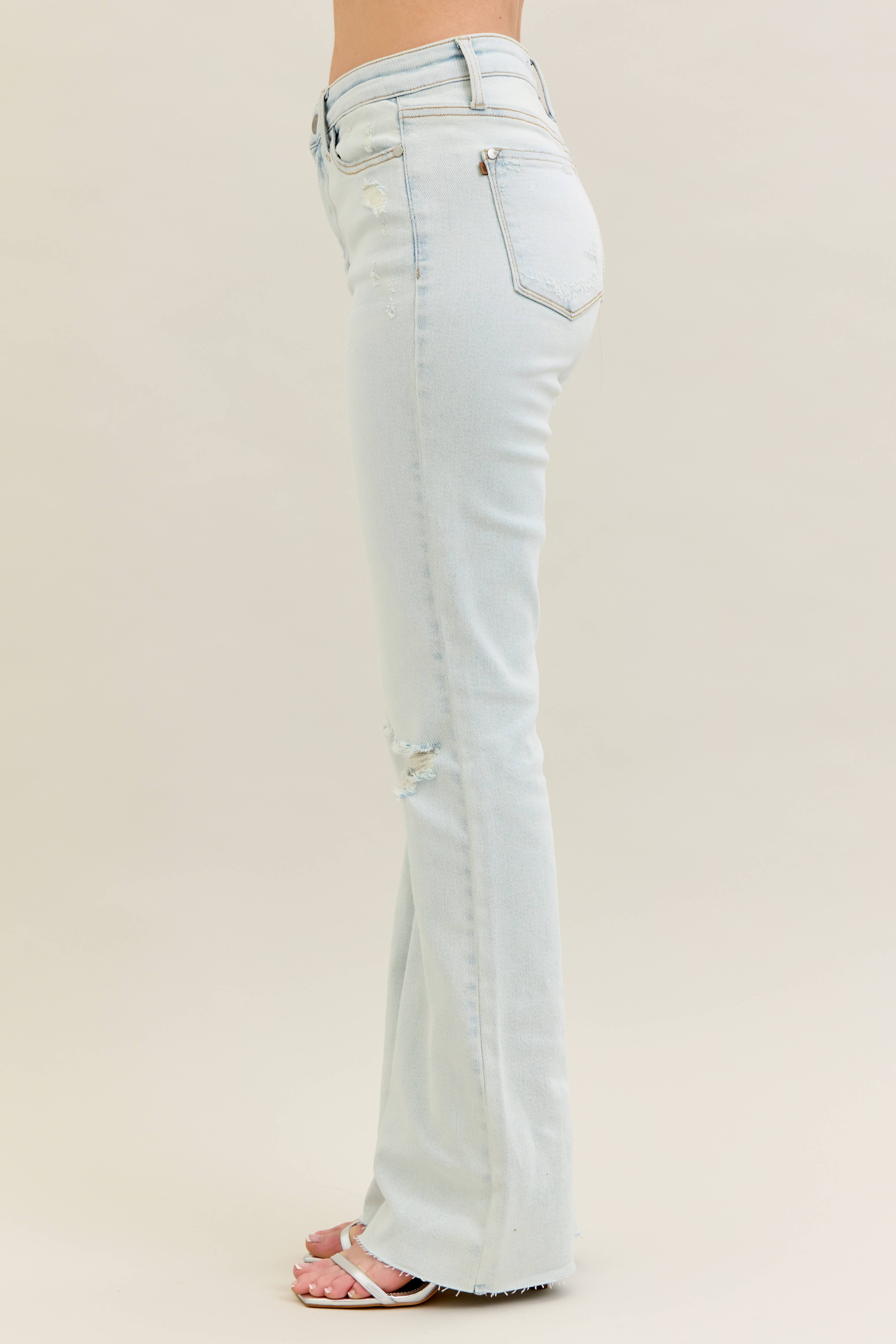 LT Mid Rise Distressed & Fray Hem Bootcut for wholesale on Faire4
