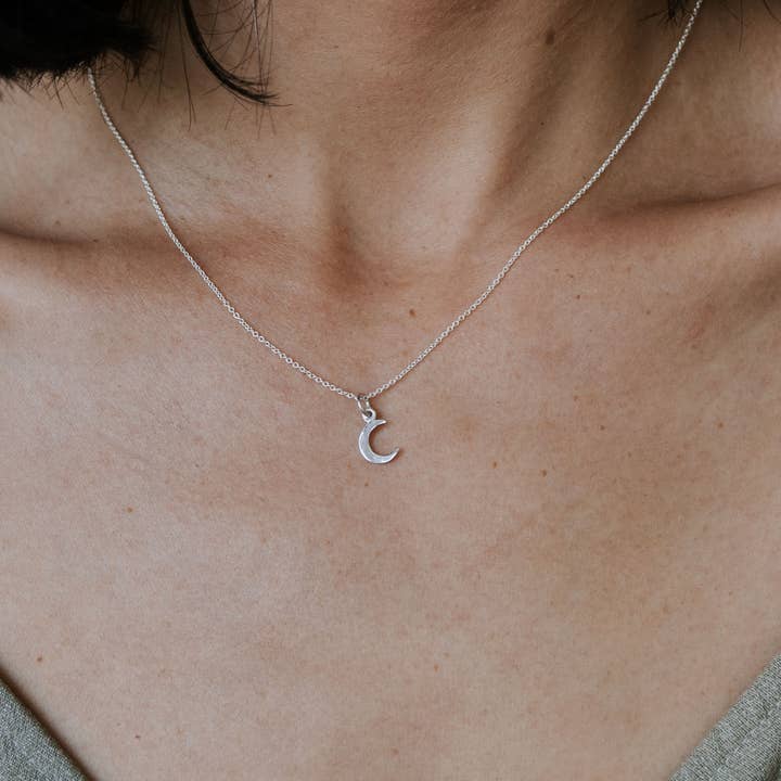 Becoming Jewelry - Wholesale Pendant/Charm Necklace - Love You To The Moon Necklace1