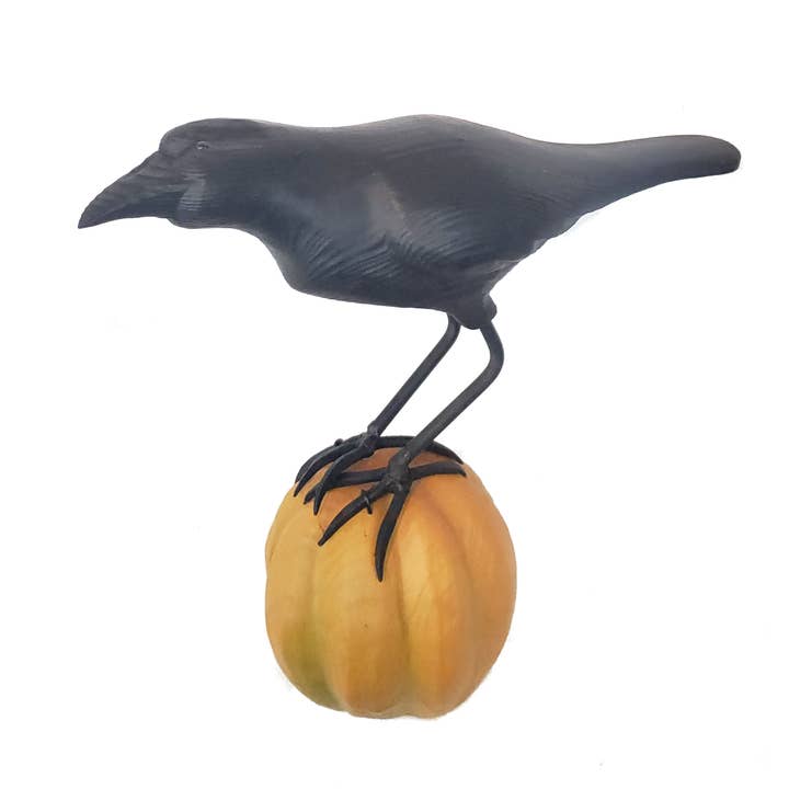 Three Points Design - Wholesale Decorative Figurine - Crow on Pumpkin