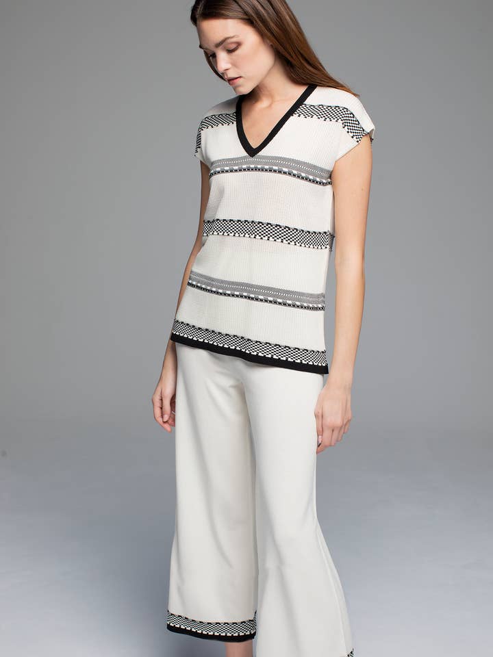 FENEFA SWEATER WITH SLEEVES ECRU for wholesale by TACHI AND ZUCCA