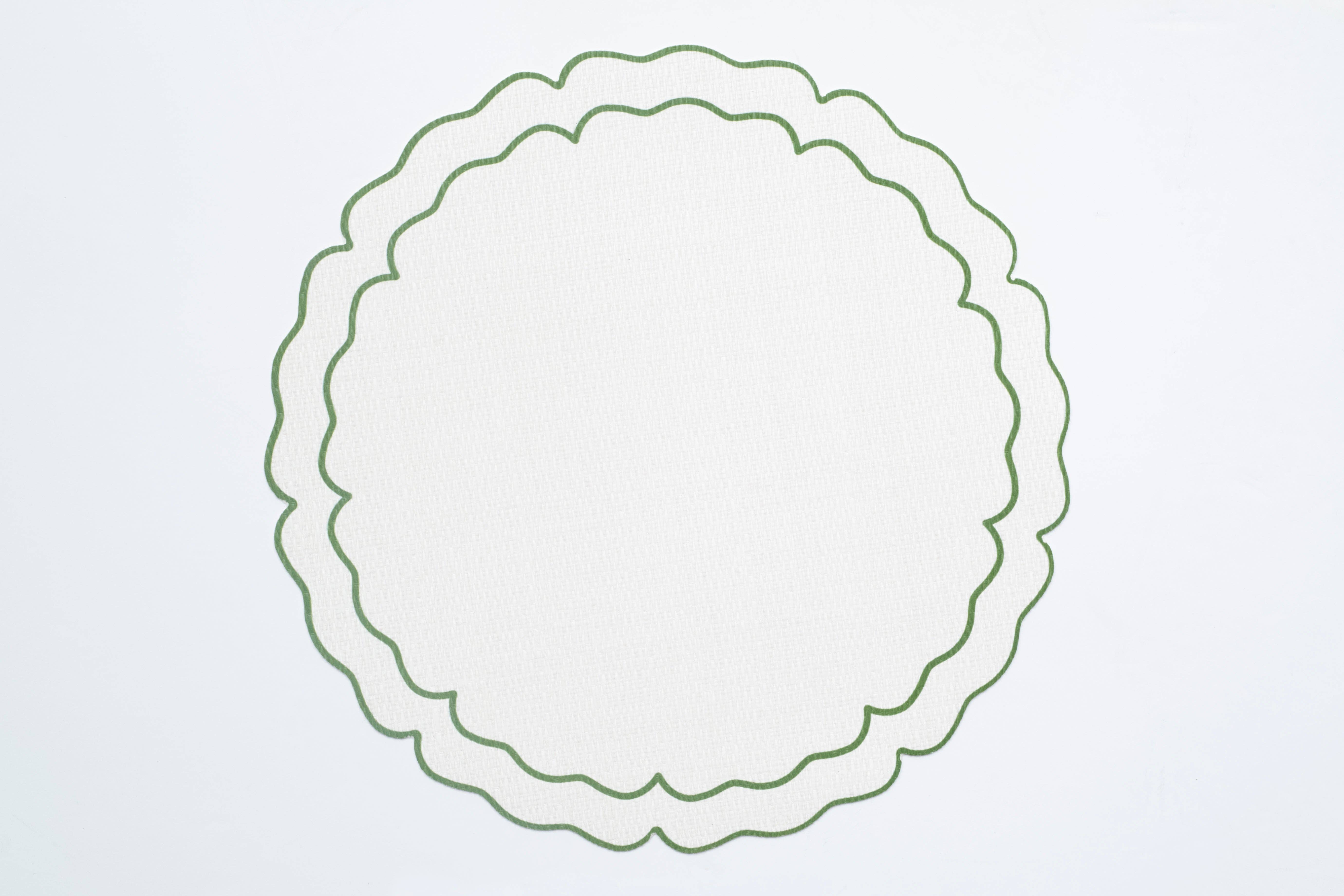 Skyros Designs – wholesale Placemat – Vinilo Scalloped Placemat - Green Edge0