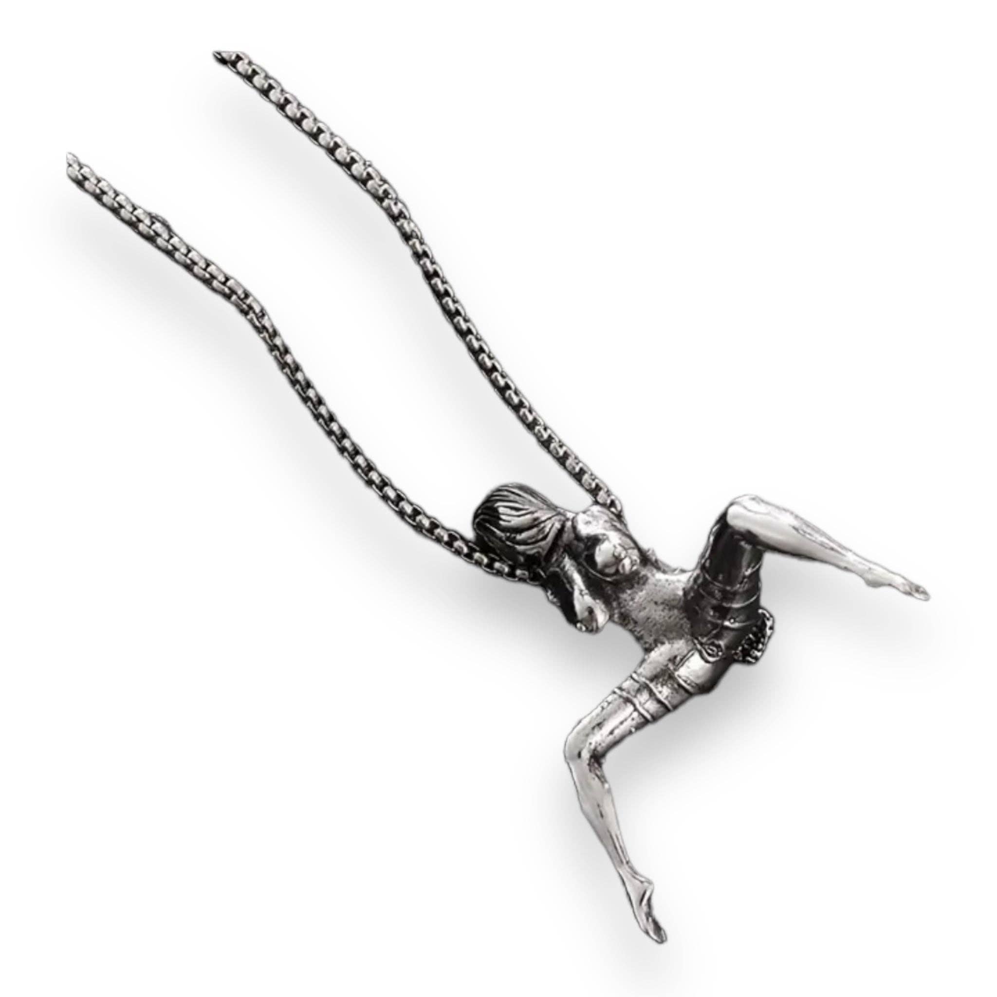 Kinky Pleasure - Vente Colliers à pendentif - Kinky Pleasure - T036 - Collier femme sexy jambes écartées en bondage6