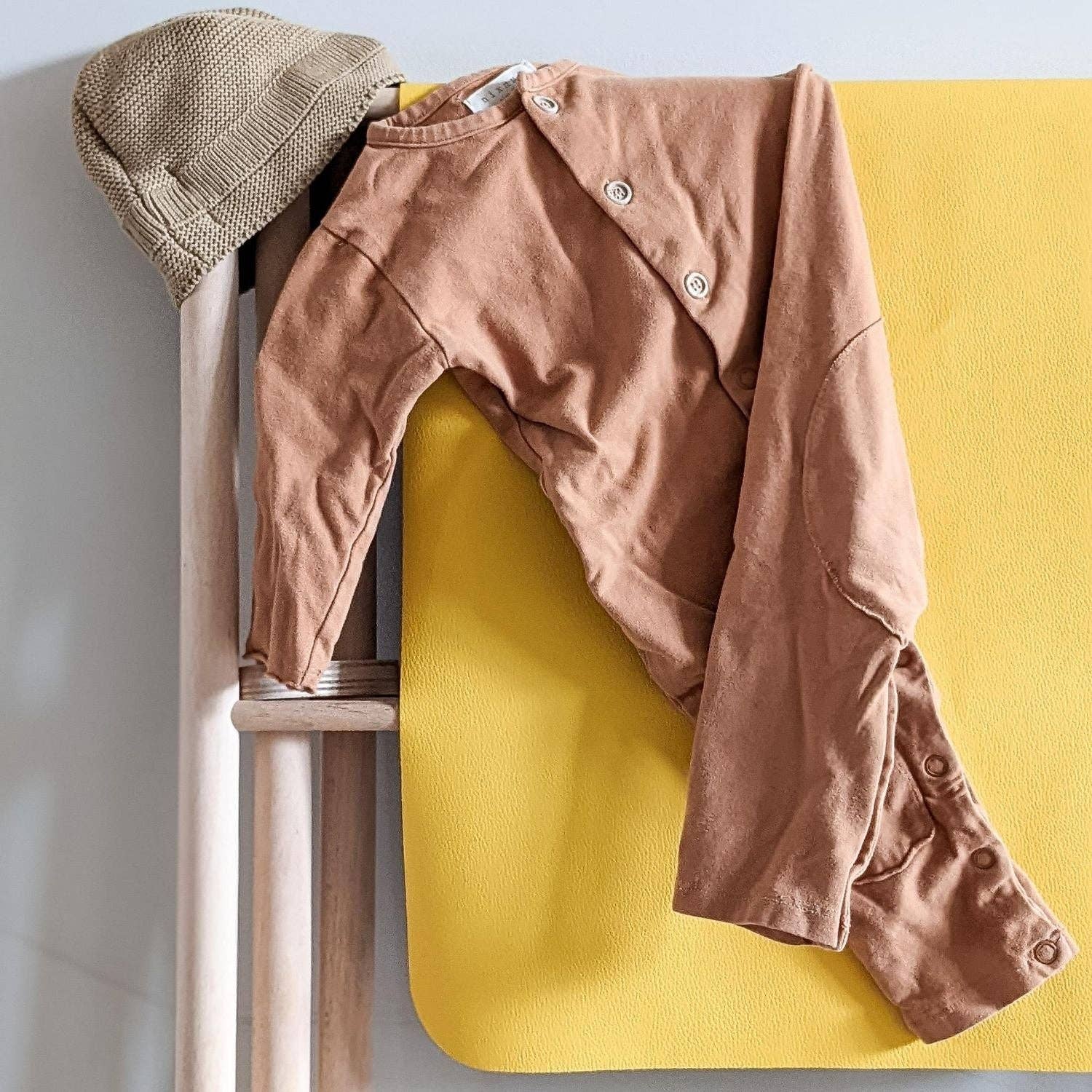 studio huske - Vendita all'ingrosso Tappetino da gioco - Bambini e neonati - Tappetino fasciatoio in pelle di silicone impermeabile, Wriggle Mat (S)32