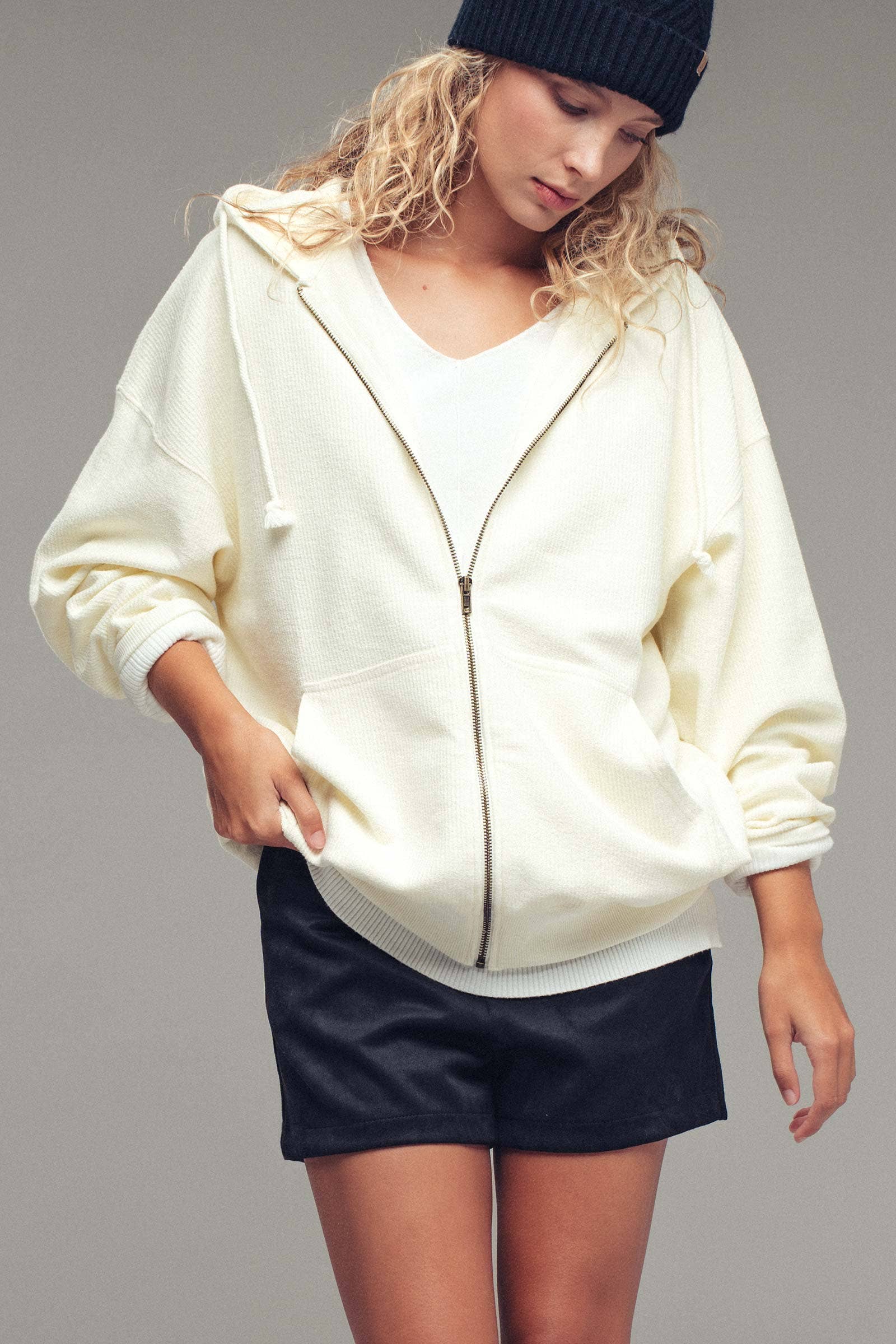 Urban Daizy - Wholesale Hoodie - Women's - Oversized Ribbed Dolman Sleeve Hoodie23