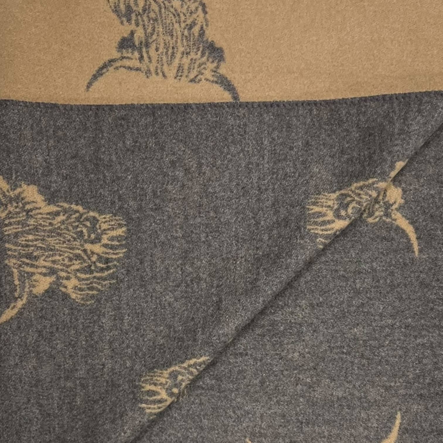 London Scarves - Wholesale Scarf - Women's - Highland cows on cashmere blend scarf finished with tassels9