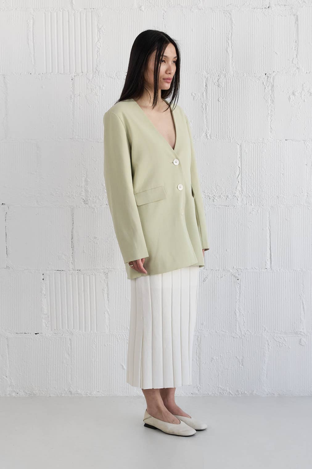 All Row - Wholesale Blazer - Women's - The Eleanor Blazer | Deep V-Neck Oversized Blazer2