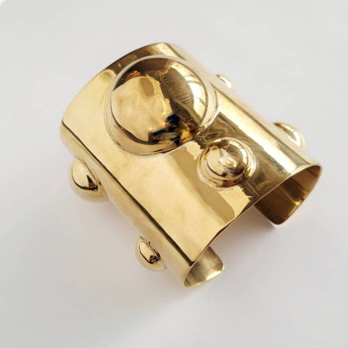 Brazalete Domus de declaración audaz de latón para venta al por mayor de Bisjoux