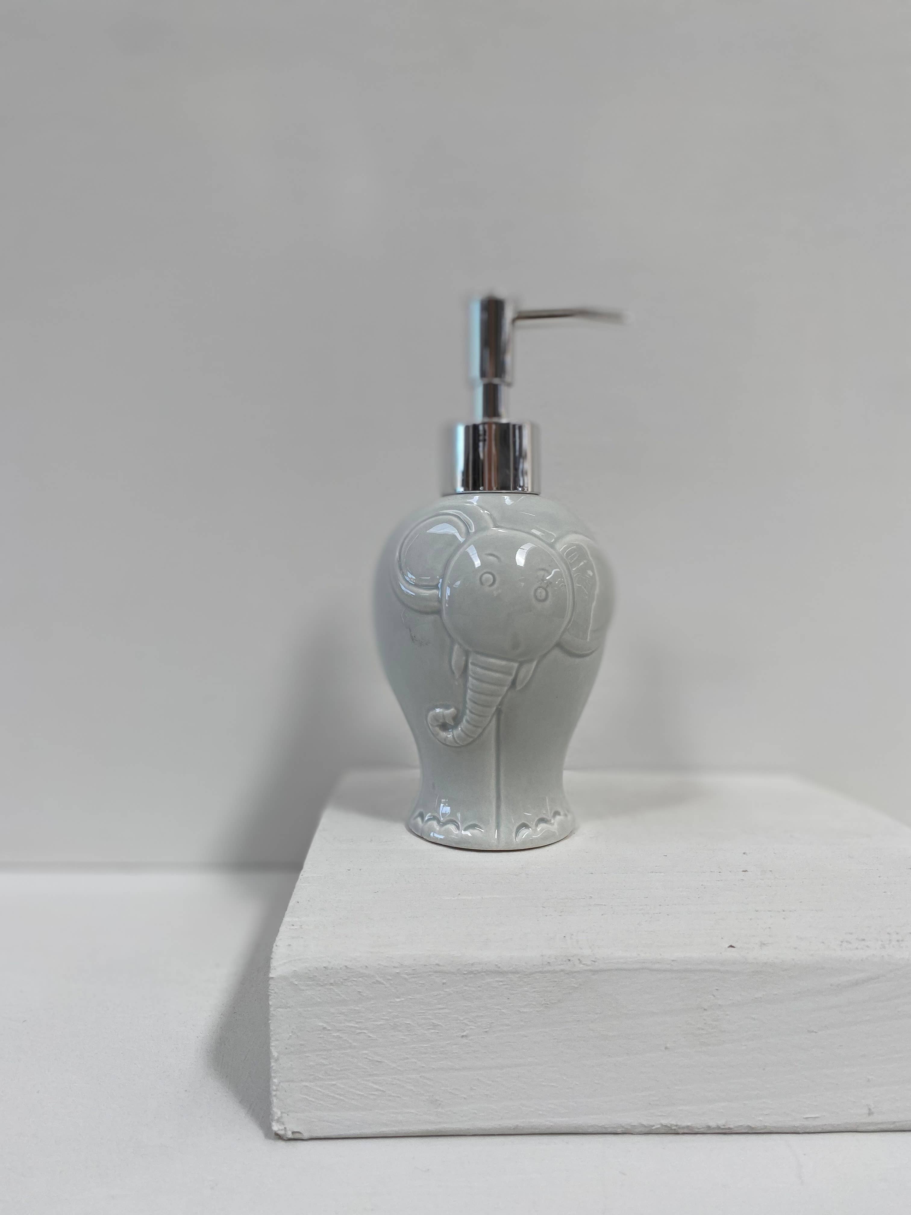 Luxe Lodge - Wholesale Soap Dispenser - Dispenser