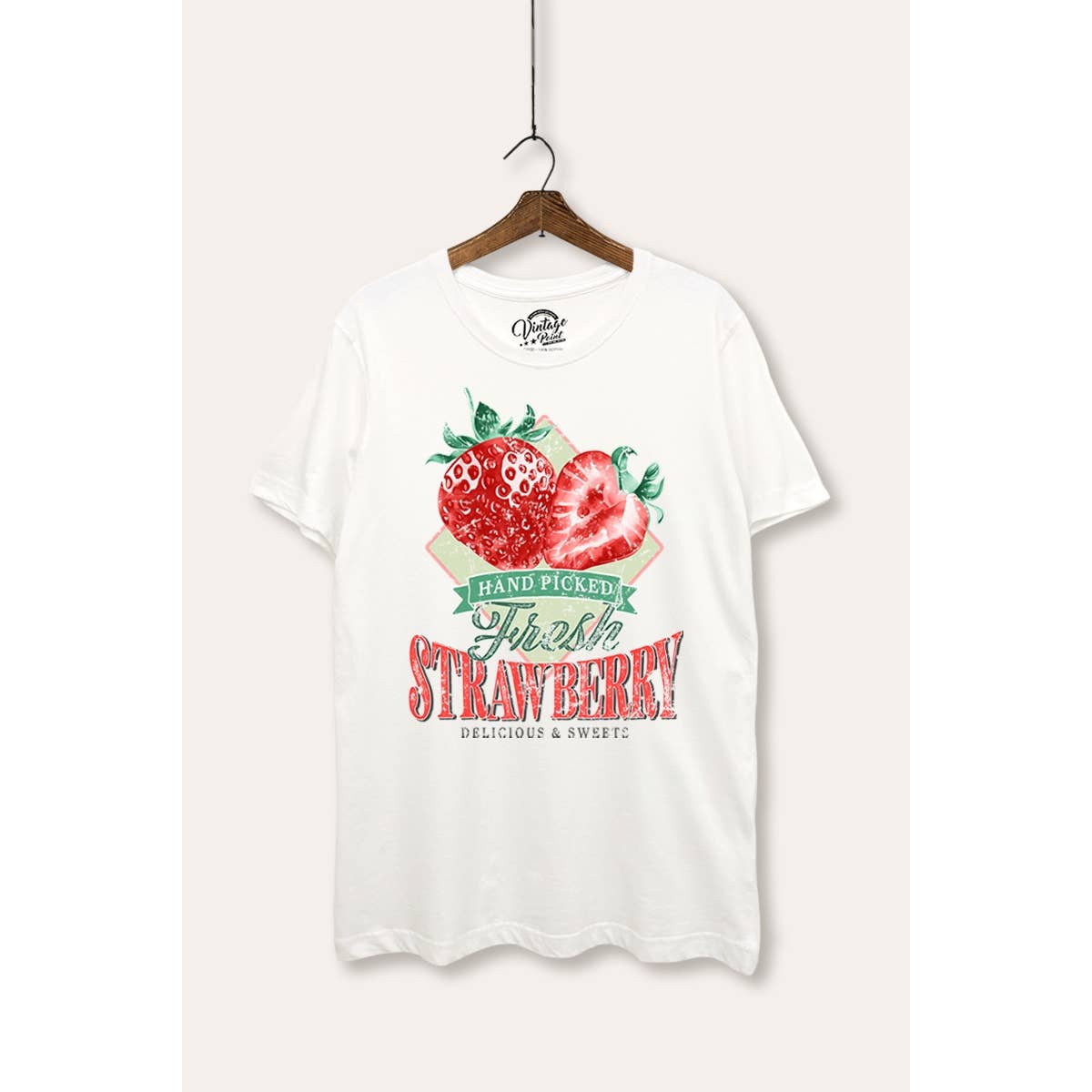 VINTAGE POINT USA - Wholesale T-Shirt (Graphic) - Women's - FRESH STRAWBERRY GRAPHIC BASIC T-SHIRT3