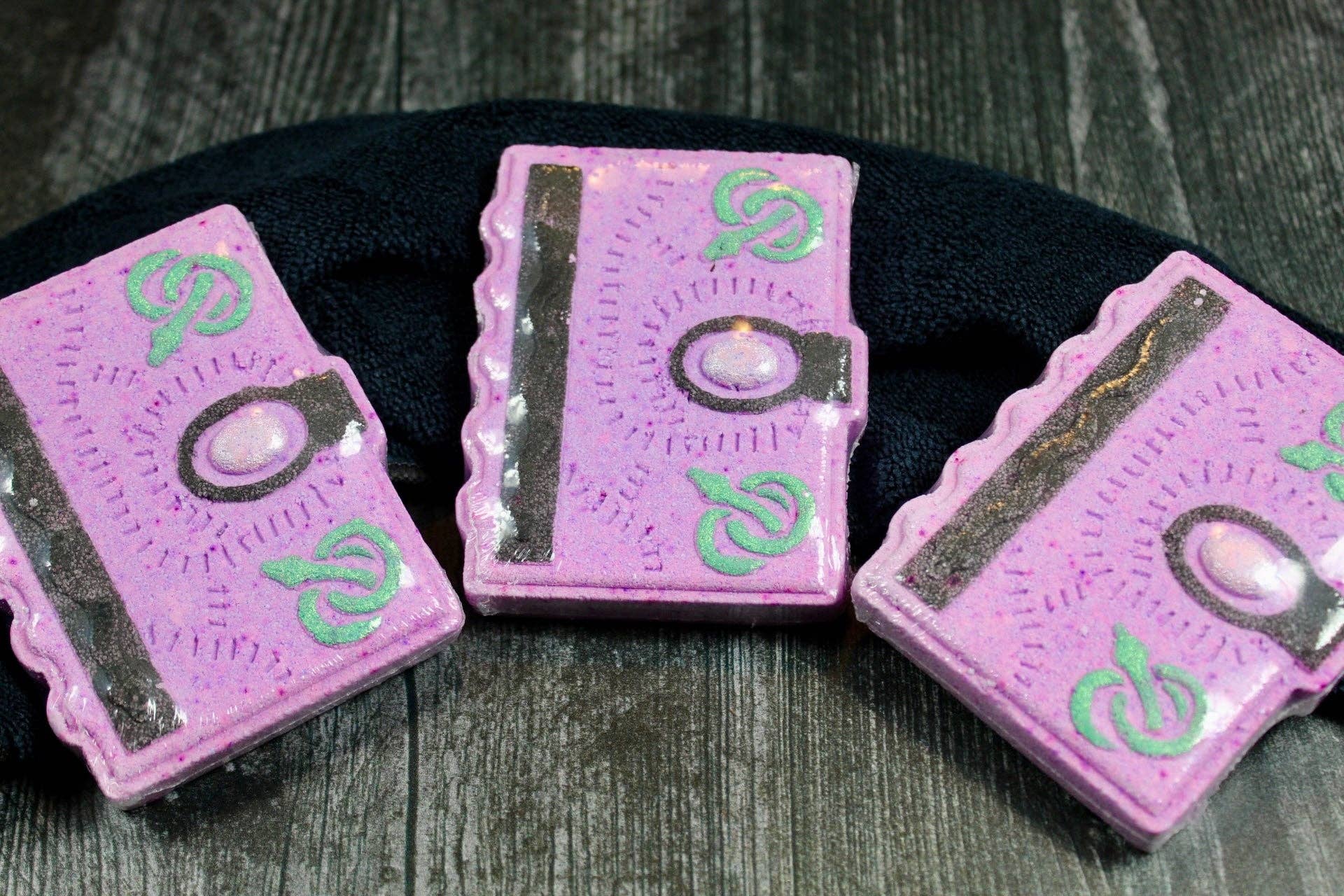 Wicked Bubbles LLC - Wholesale Bath Bomb/Fizz - Bath bomb - 5 oz - Spell Book2