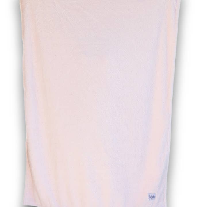 Classic Borderless Throw - Pink for wholesale by ellie and sam