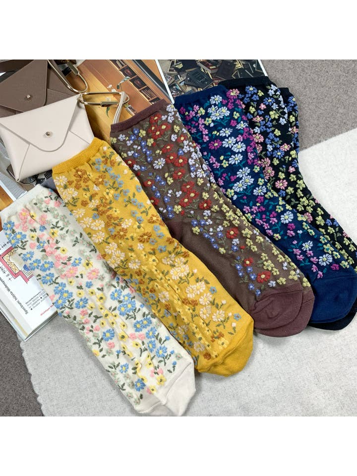 7DAYSSOCKS - Wholesale Socks - Women's - Women's Crew Blooming Garden Socks6