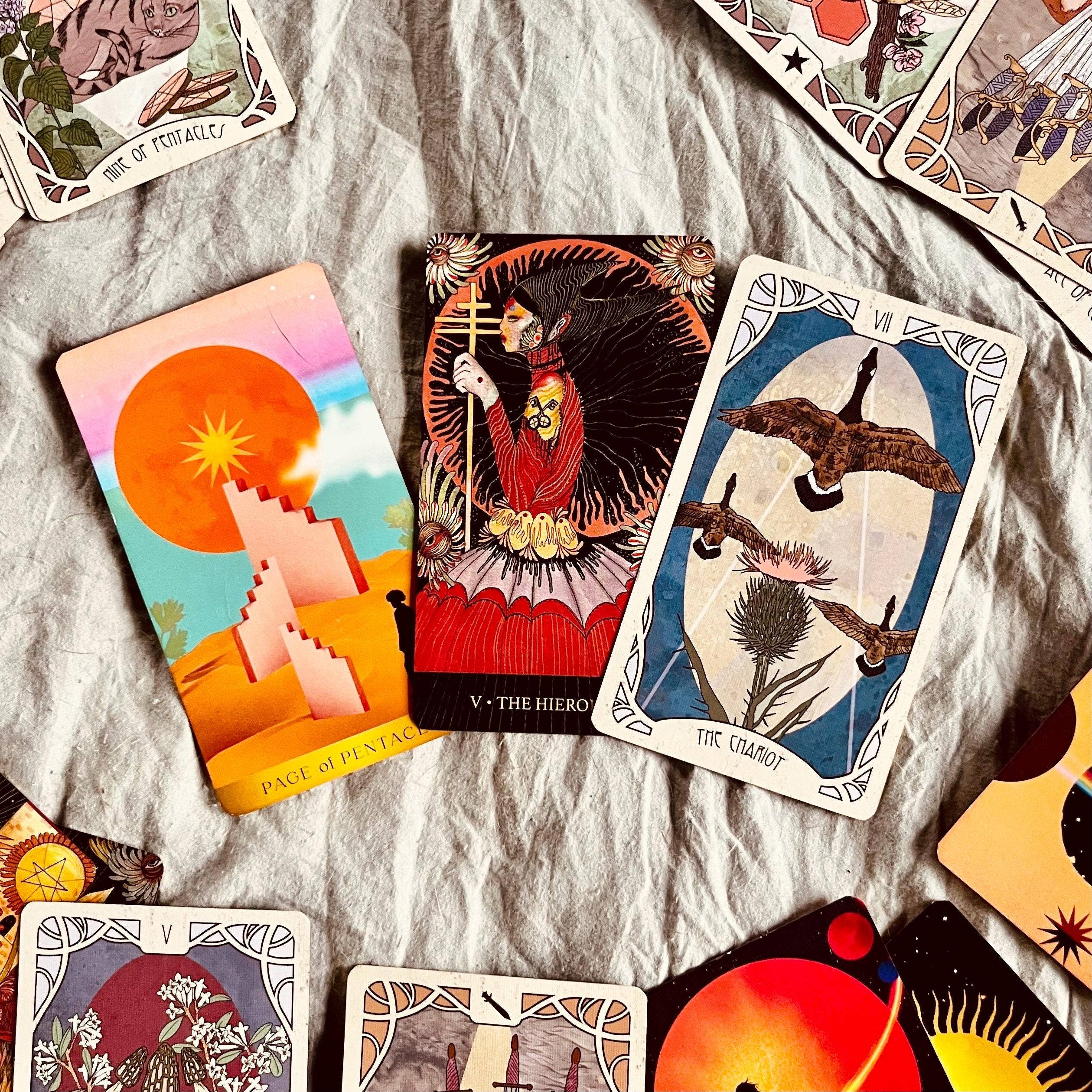 Beauty and the Moon – Cartas de tarô por atacado – Pacote de Leitura de Tarot de 3 Cartas Surpresa & Presente4