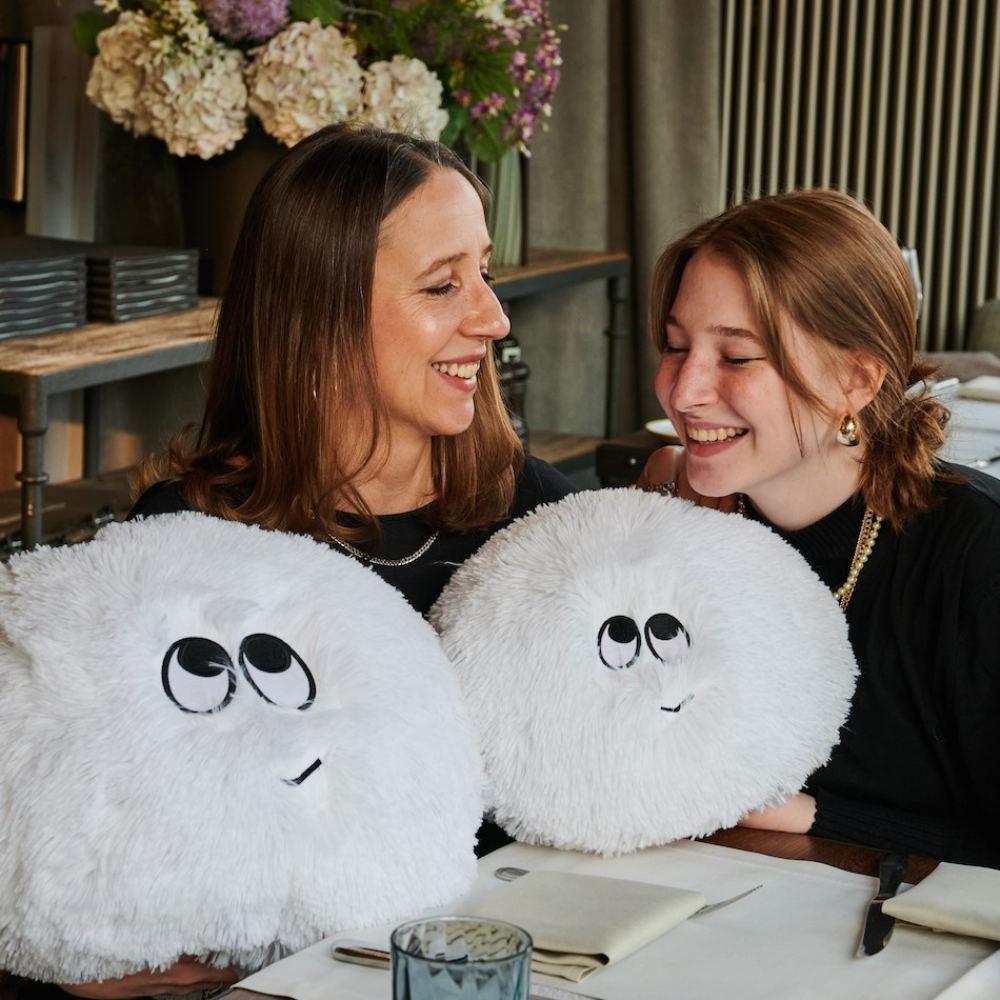 FLAUSCHN® - Vente Peluche – enfant et bébé - BabyFluschn blanc brillant | Blanc 30 cm3