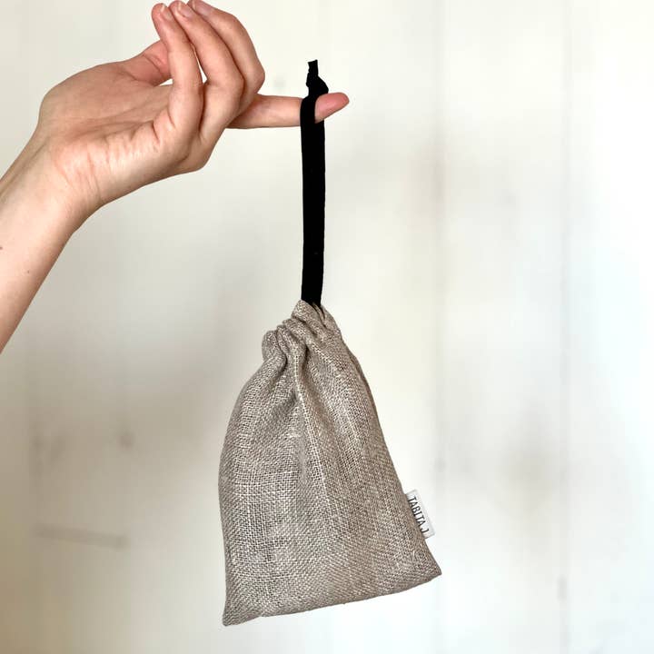 Soap pouch in linen - handmade in Sweden for wholesale by KaliFlower Organics