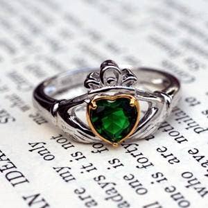 The Irish Jewelry Company - Wholesale Single Stone/Solitaire Ring - Emerald Claddagh Heart Ring2