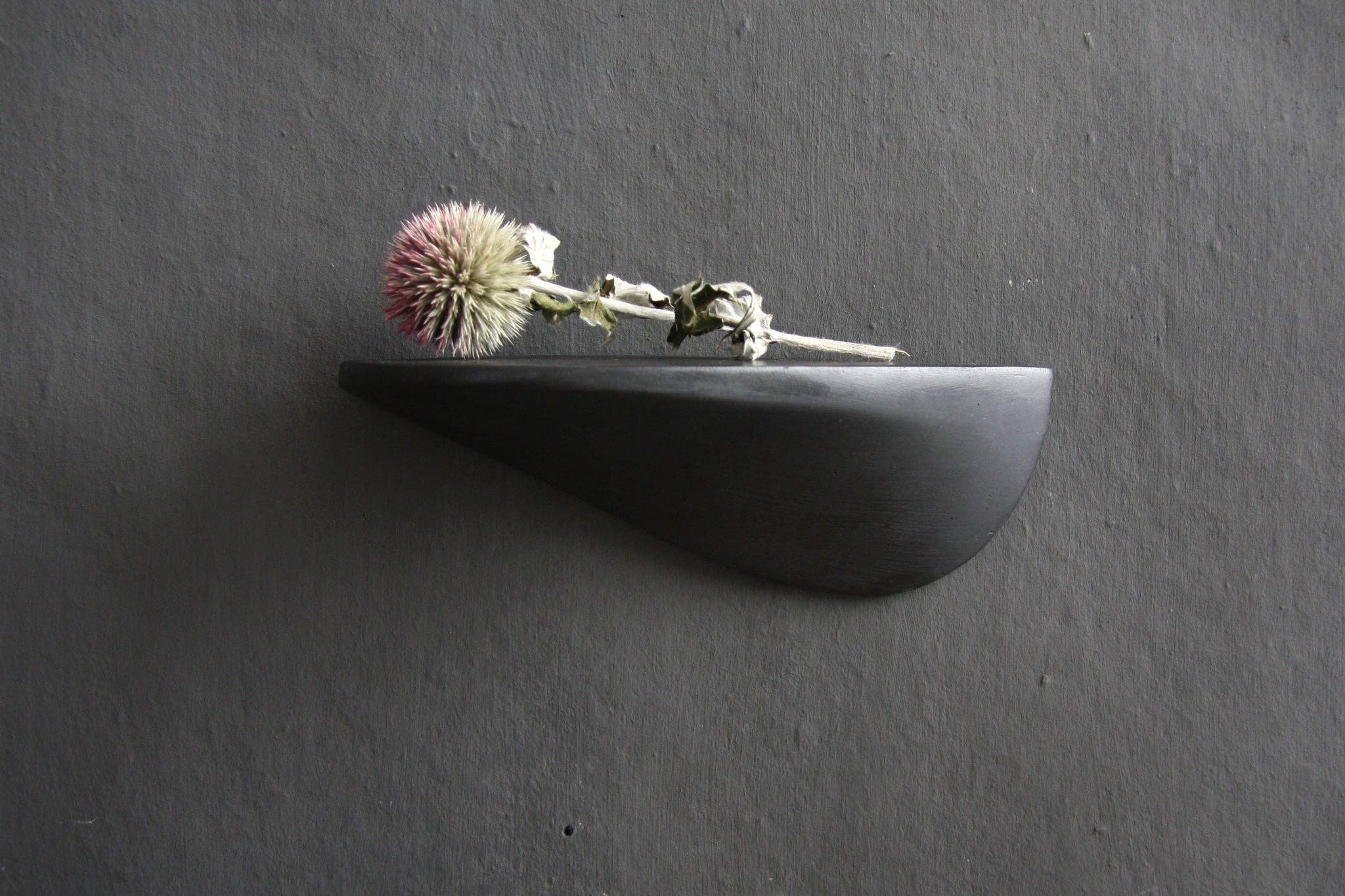 Formpoet - Wholesale Wall Mounted Shelf - Concrete wall shelf small - black11