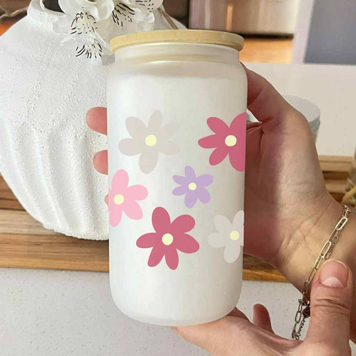 16oz Sød Blomsterglas Tumbler med Bambuslåg og Sugerør for engroshandel hos Bits And Pieces Of Art