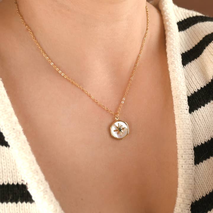 Blueyejewelry - Wholesale Pendant/charm necklace - Mother of Pearl Charm Necklaces-Heart Necklace-Star Pendant10