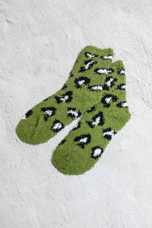 JOSSLYN by wall to wall - Wholesale Socks - Women's - WARM CORAL FLEECE PLUSH ANIMAL FUZZY SOCKS | 40S020450