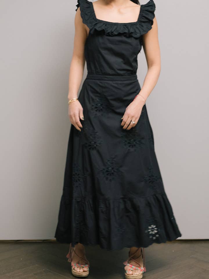 Sari-kjolen - i sort for engroshandel hos Arifah Studio