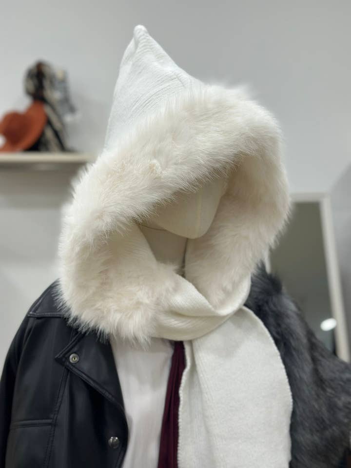 ADORA - Wholesale Poncho - Women's - Hooded scarf6