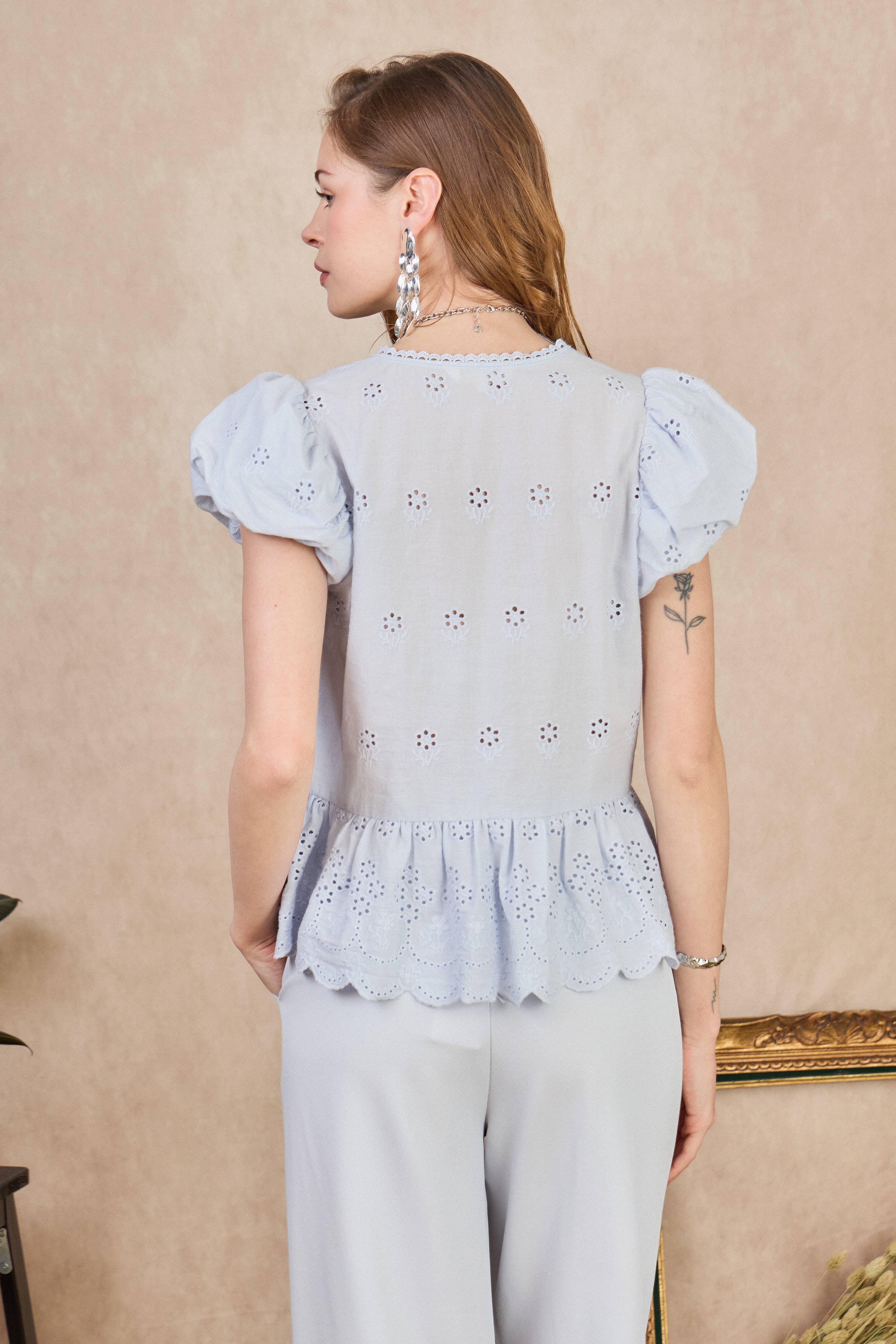 LULUMARY - Wholesale Button Down Shirt - Women's - Embroidered shirt CH36415