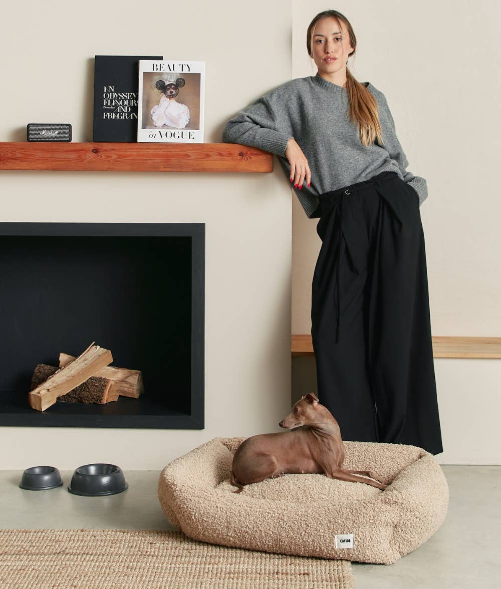 CAFIDE - Wholesale Pet Bed - Dog - Beige Sheepdog Bed, Snozy2