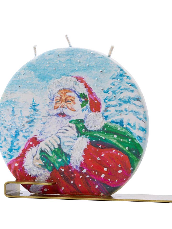 Platte handgemaakte kaarsronde besneeuwde kerstman met cadeauzak voor wholesale door Flatyz EU