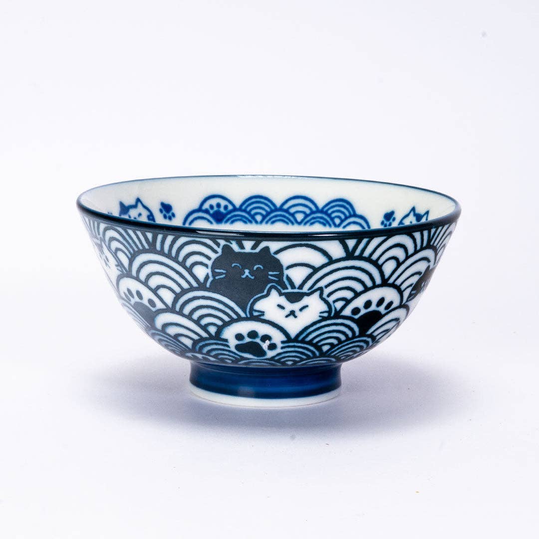 Urban Tokyo - Wholesale Bowl - Seikaiha Neko Design 10oz 4.5"Dia x 2.5"H Porcelain Rice Bowl Navy JP (5/90)1