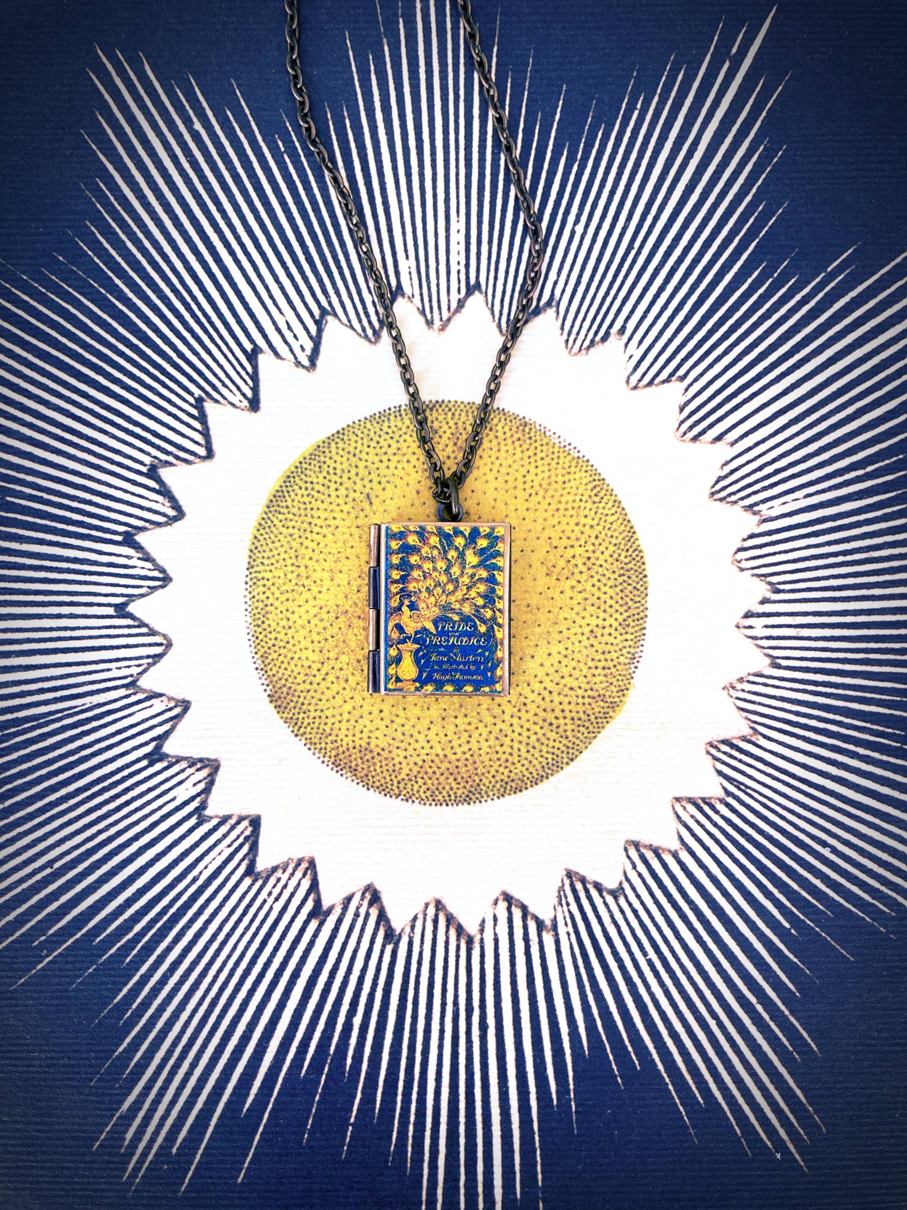 Marshall and Rose – Colar com medalhão por atacado – Livro Locket Orgulho e Preconceito - Pavão Vintage2