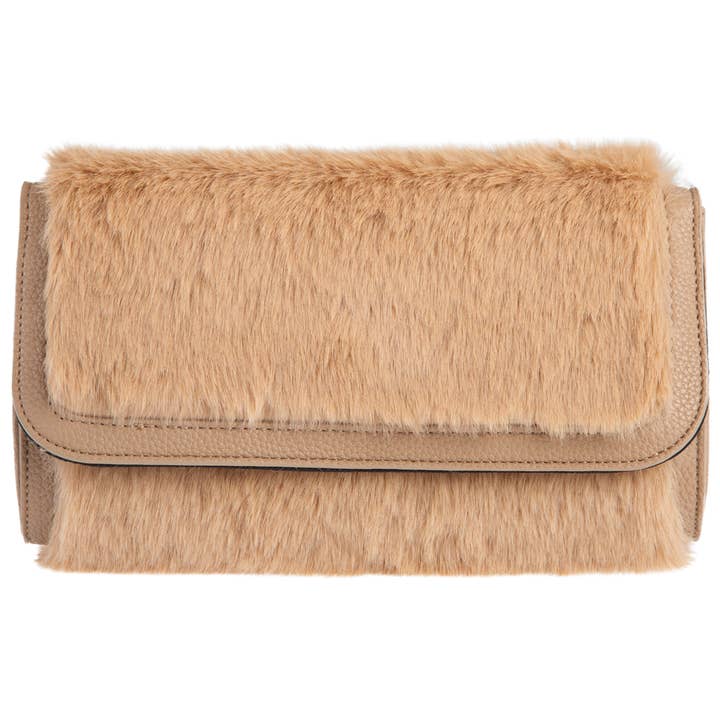 Pochette en fausse fourrure... pour la vente par JNBFASHION.COM