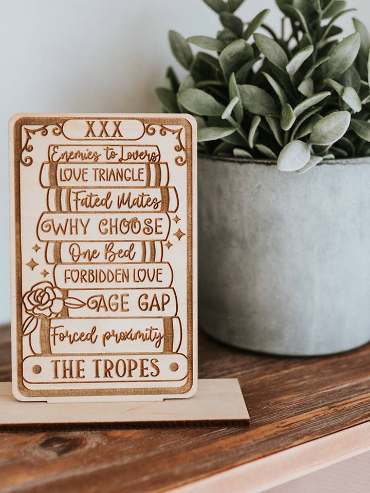 Tropes Tarot korthyldesætter m/stativ for engroshandel hos The Bookish Bird Co.