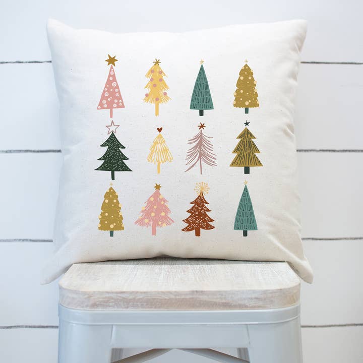 Federa per cuscino natalizio boho con alberi di Natale per la vendita all'ingrosso da parte di Rising Tide Vintage