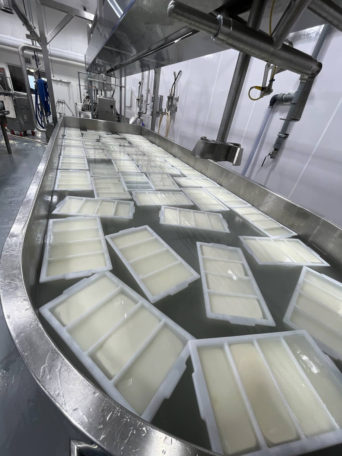 Kasemeister Creamery - Wholesale Cheese - Mozzarella 1