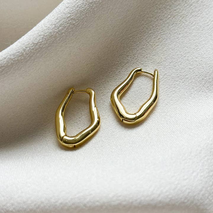 Ellis Grey Jewellery – wholesale Hoop earrings – 18k Brushed Gold Asymmetric Hoop Earrings0