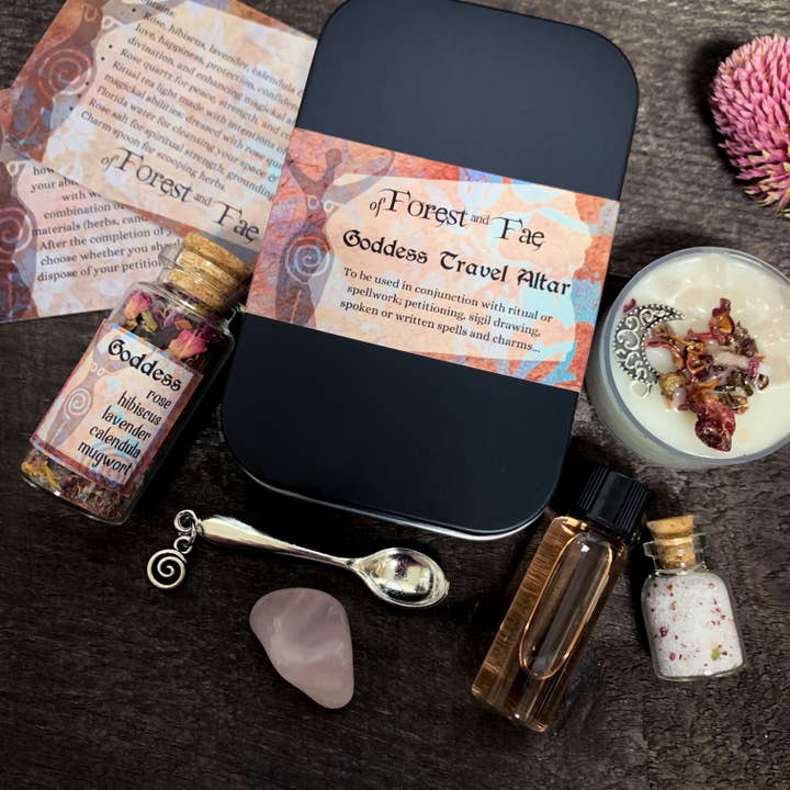 of Forest and Fae - Wholesale Meditatie benodigdheden - Goddess Travel Altar • Witch Kit voor manifestaties en spreuken