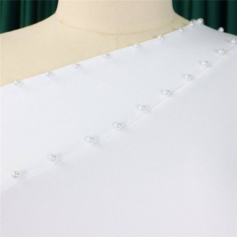 Plush Looks – Engroshandel Top- og buksesæt (IKKE Loungewear) - Dame – Ensfarvet skrå skulderperlebukser OL-sæt6