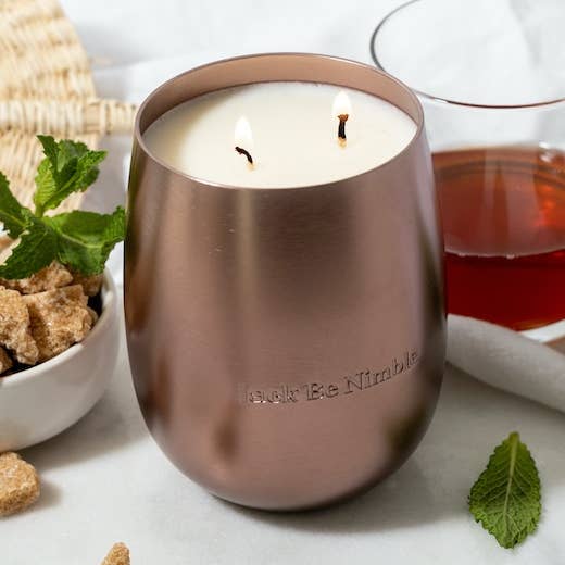 17,5 Unzen Derby • Sojakerze mit Frühlingsduft aus metallischer Bronze für den Großhandel von Jack Be Nimble Candles