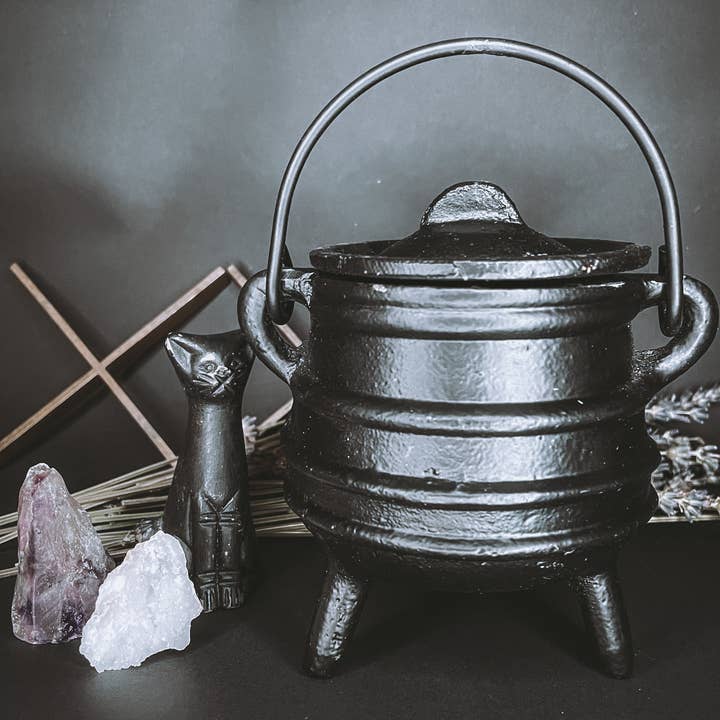 Night Rituals Occult - Wholesale Incense Holder - Cast Iron Cauldron