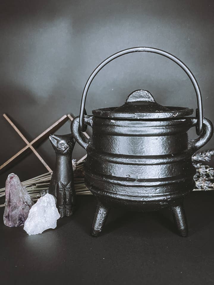 Cast Iron Cauldron for wholesale by Night Rituals Occult