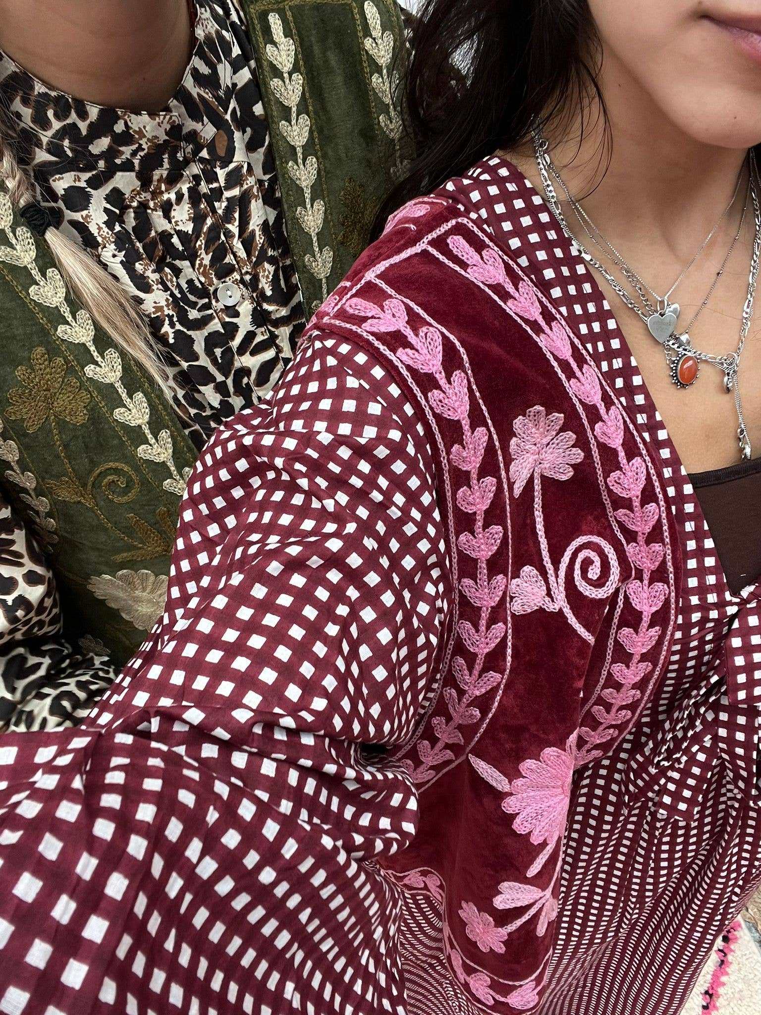 ToutVintage - Wholesale Outerwear Vest - Women's - Suzani velvet Waistcoat green beige1