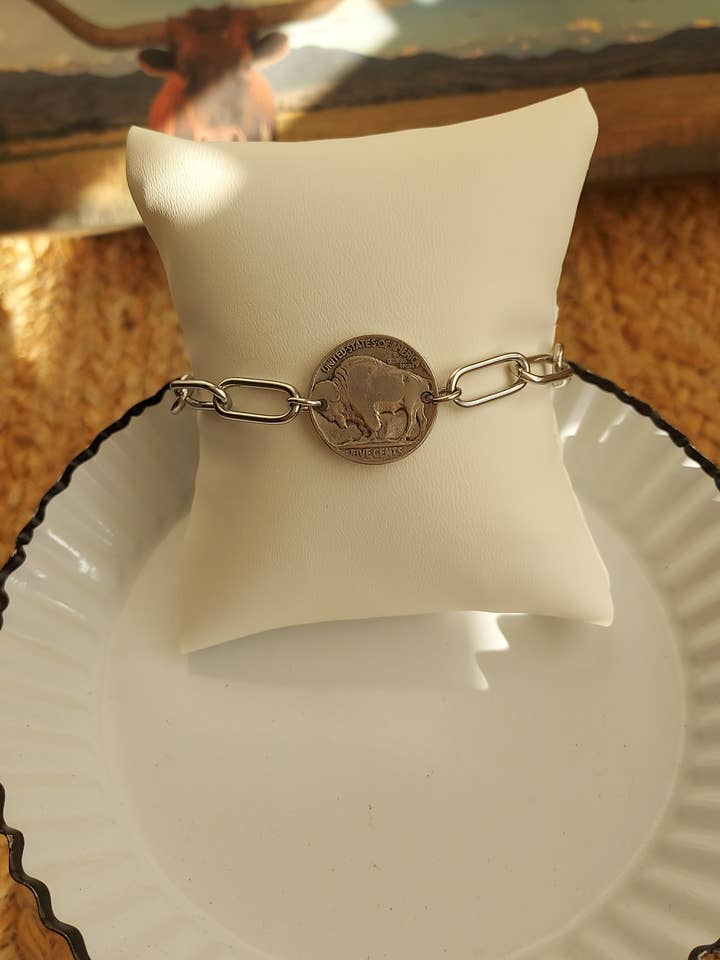 Roaming free bracelet for wholesale by The peachy cactus boutique