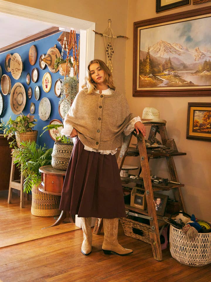 BELTED PLEATED SKIRT for wholesale by Mustard Seed