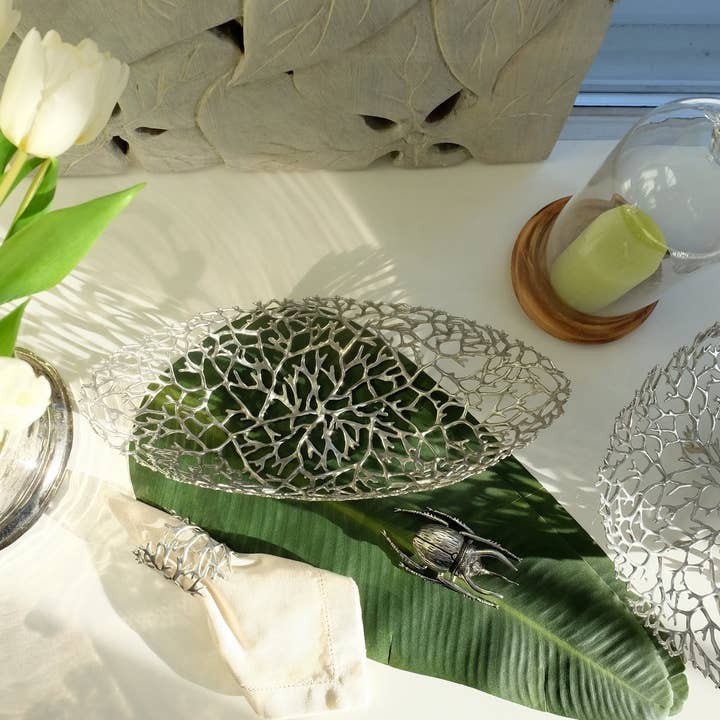SueBeeker Interiors – wholesale Dekorativ tallrik/fat/skål – Vacker båtskål i hårdtenn