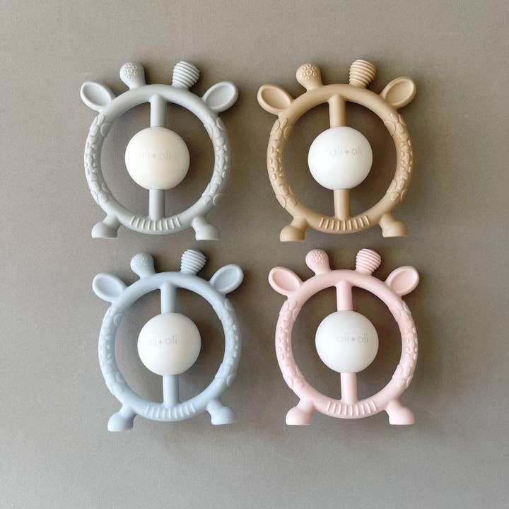 Ali+Oli - Vendita all'ingrosso Massaggiagengive (senza clip) - Neonati - Giocattolo in silicone alimentare a forma di giraffa massaggiagengive e sonaglio (rosa)