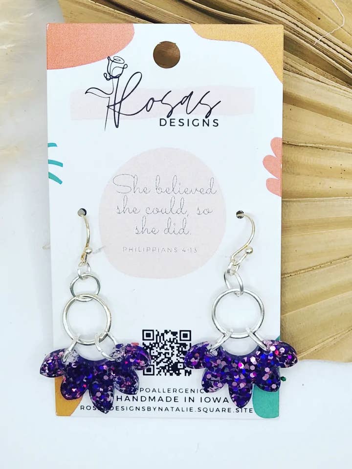 Pendientes de resina | Concha pequeña con anillo - Morado para venta al por mayor de Rosas Designs